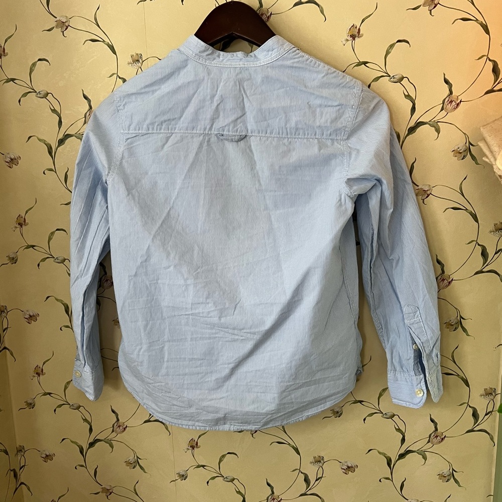 L.O.G.G button down - Picture 2 of 3